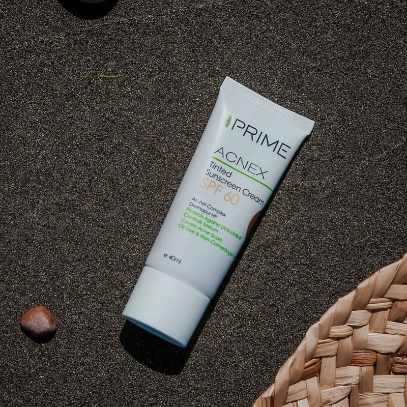 کرم ضدآفتاب رنگی پرایم مدل Acnex SPF60، مناسب پوستهای چرب، حجم 40 میلیلیتر