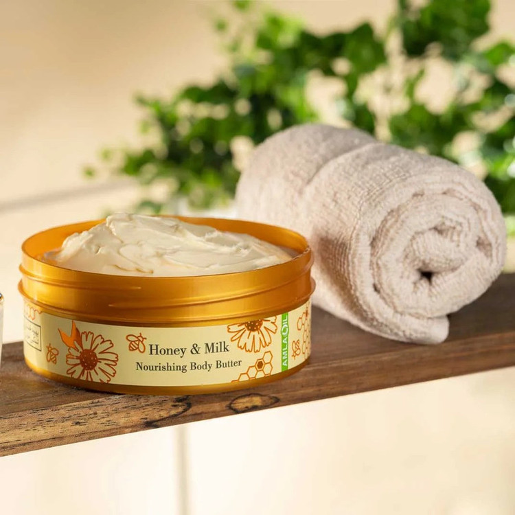 کره بدن دیپ سنس مدل Honey حجم 200 میلیلیتر مغذی و آبرسان قوی با کره شی، روغن نارگیل و آملا، ضد خشکی و نرمکننده پوست با جذب سریع و حفظ رطوبت طولانیمدت مناسب بانوان