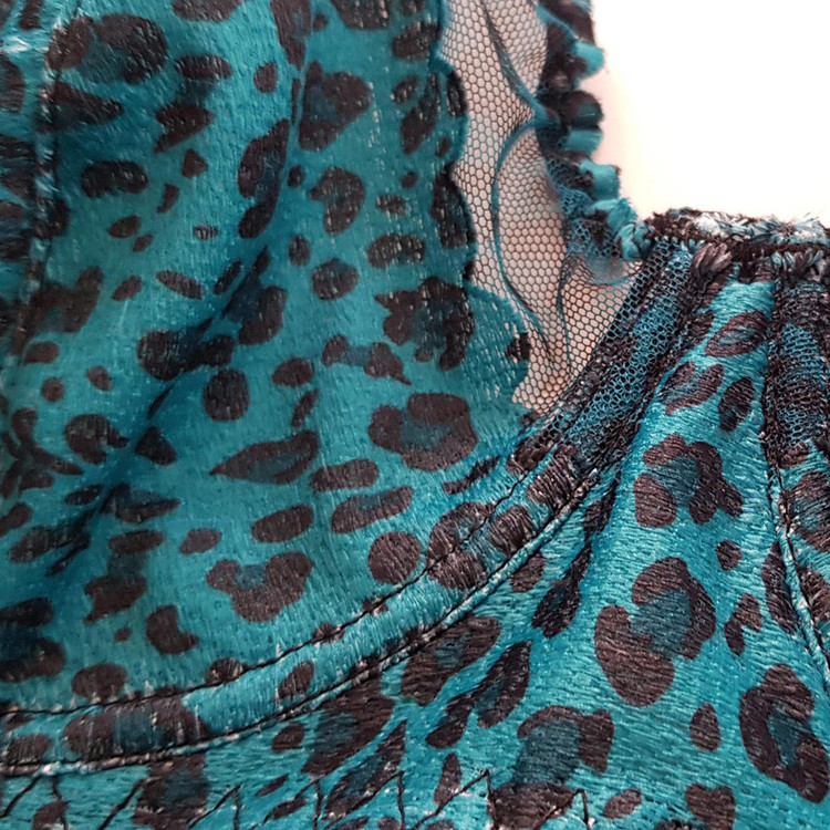 ست شورت و سوتین زنانه برتا مدل فنردار مخملی کد 4737-2088