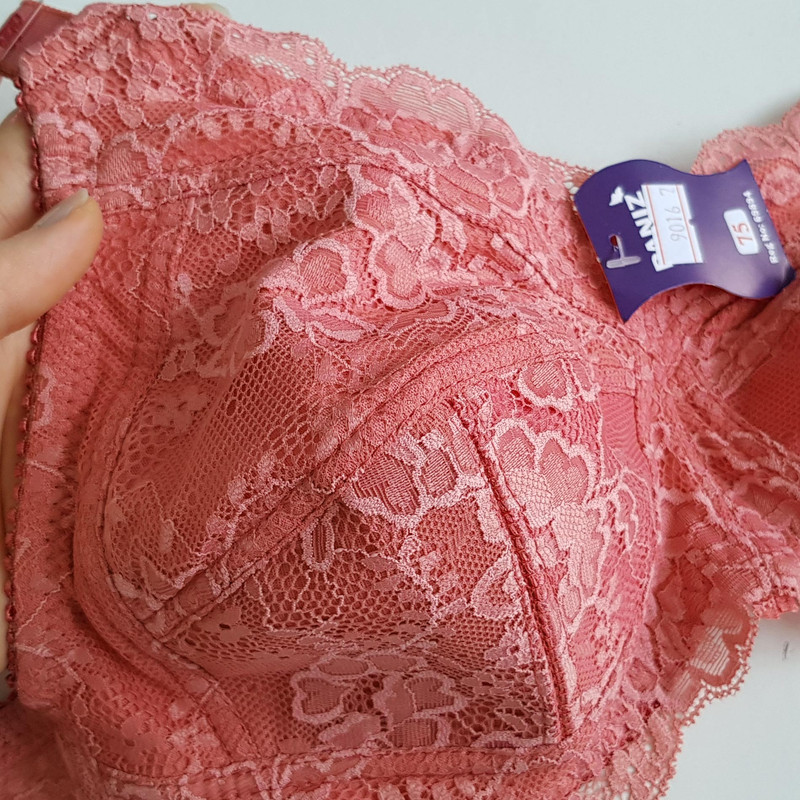 ست شورت و سوتین زنانه پانیذ مدل بدون فنر گیپوری کد 9016