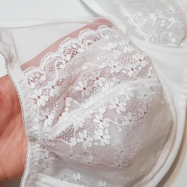 ست شورت و سوتین زنانه شاندرمن مدل فنردار گیپور گلدار کد 5080-2464-03