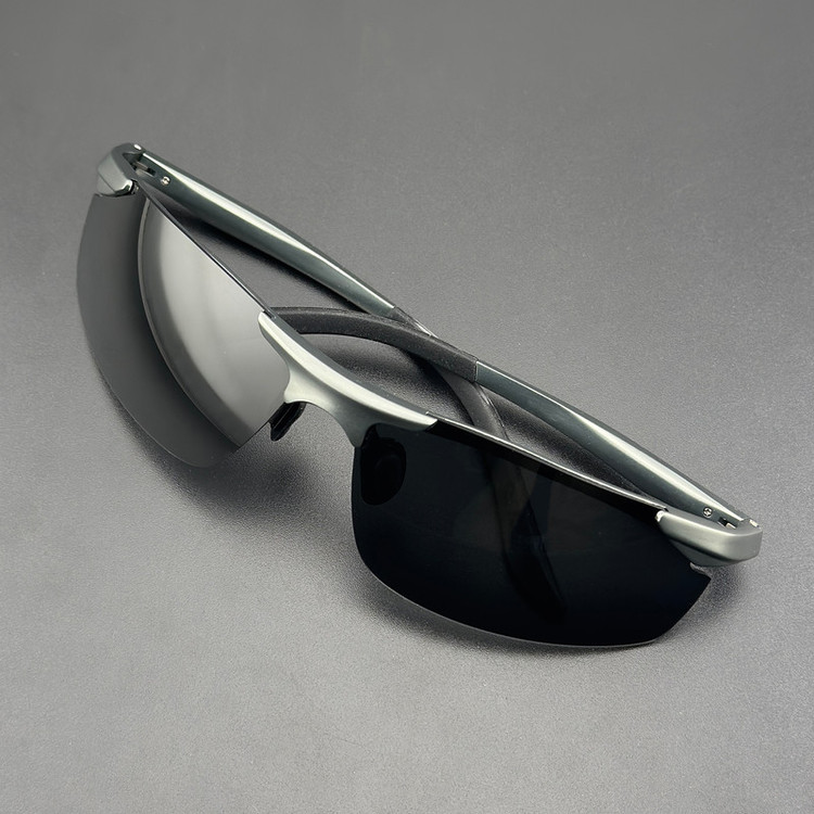عینک ورزشی مدل 8179 Polarized Metal مناسب برای انواع ورزشها