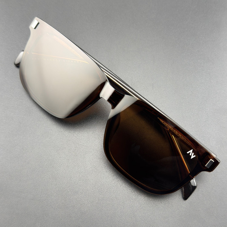 فریم عینک طبی آلبرت وگ مدل CG7201C646-P75 Polarized Double Switch مناسب برای انواع صورت به همراه کاور آفتابی