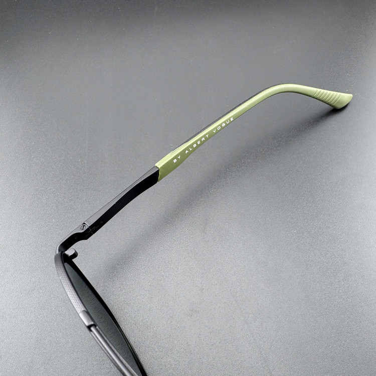عینک آفتابی مردانه آلبرت وگ مدل JS8528C04-P144 Polarized Flex