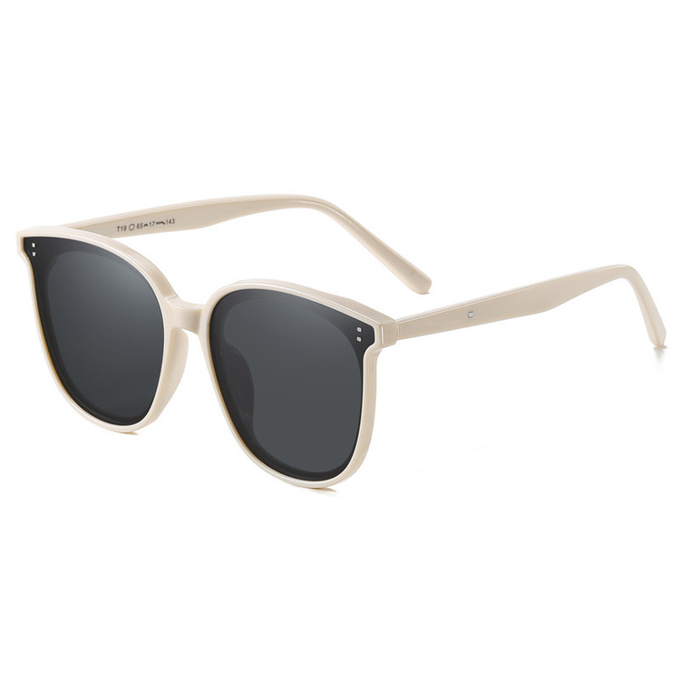 عینک آفتابی گربه ای زنانه مدل 2232T19 Polarized Egg-Nog