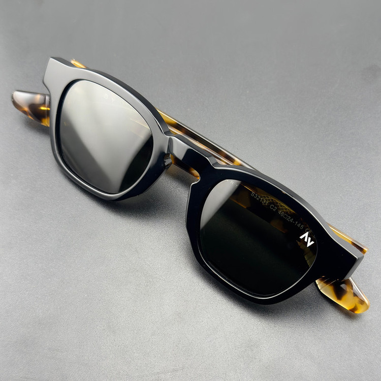 عینک آفتابی پنتوس (Pantos) زنانه آلبرت وگ مدل S32131C2 Acetate Avantgarde Visionary
