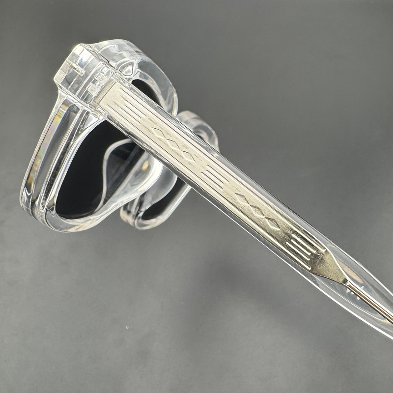 عینک آفتابی پنتوس (Pantos) آلبرت وگ مدل SZ8202 Transparent Obsidian