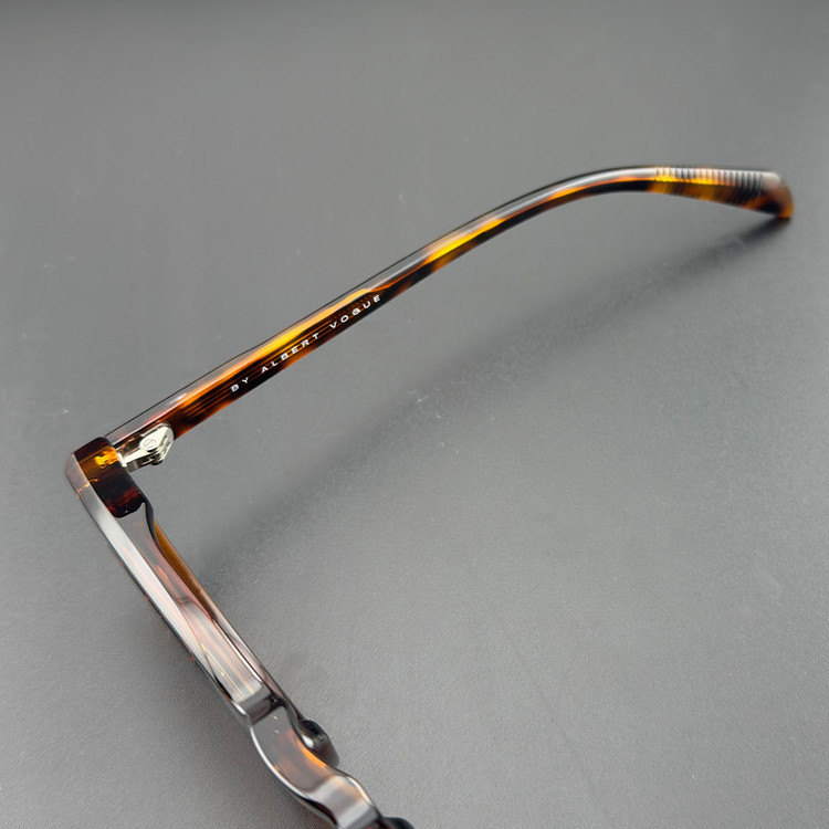 عینک آفتابی پنتوس (Pantos) آلبرت وگ مدل S31102C2 Acetate Avantgarde Visionary