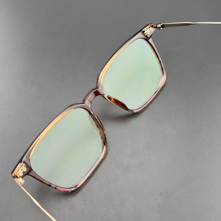 فریم عینک طبی ویفرر (Wayfarer) مدل TJ850C581-P81 مناسب برای انواع صورت