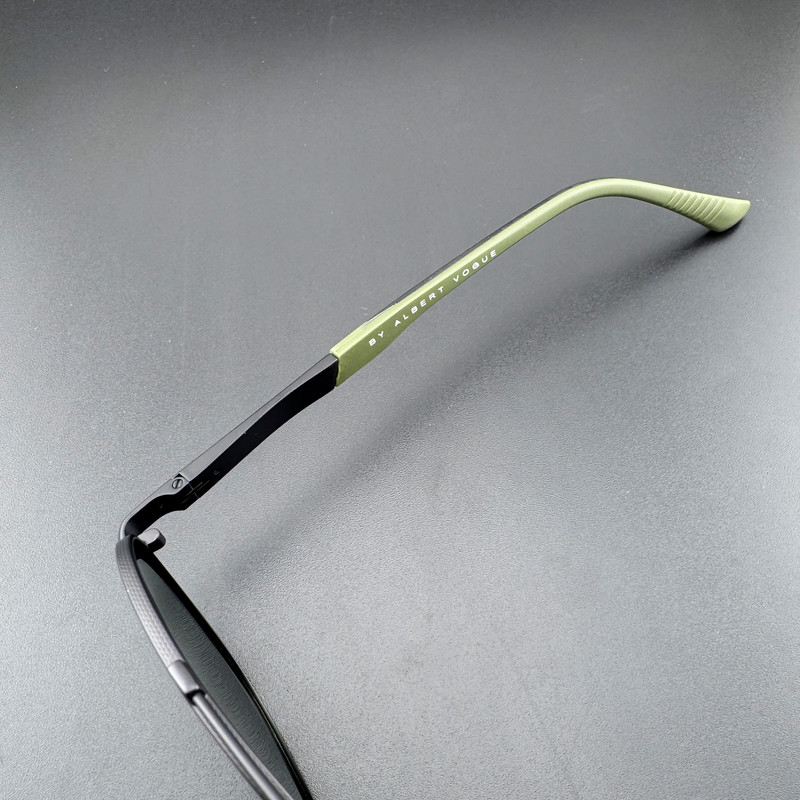 عینک آفتابی خلبانی (Aviator) مردانه آلبرت وگ مدل JS8528-C04-P144 Polarized Flex