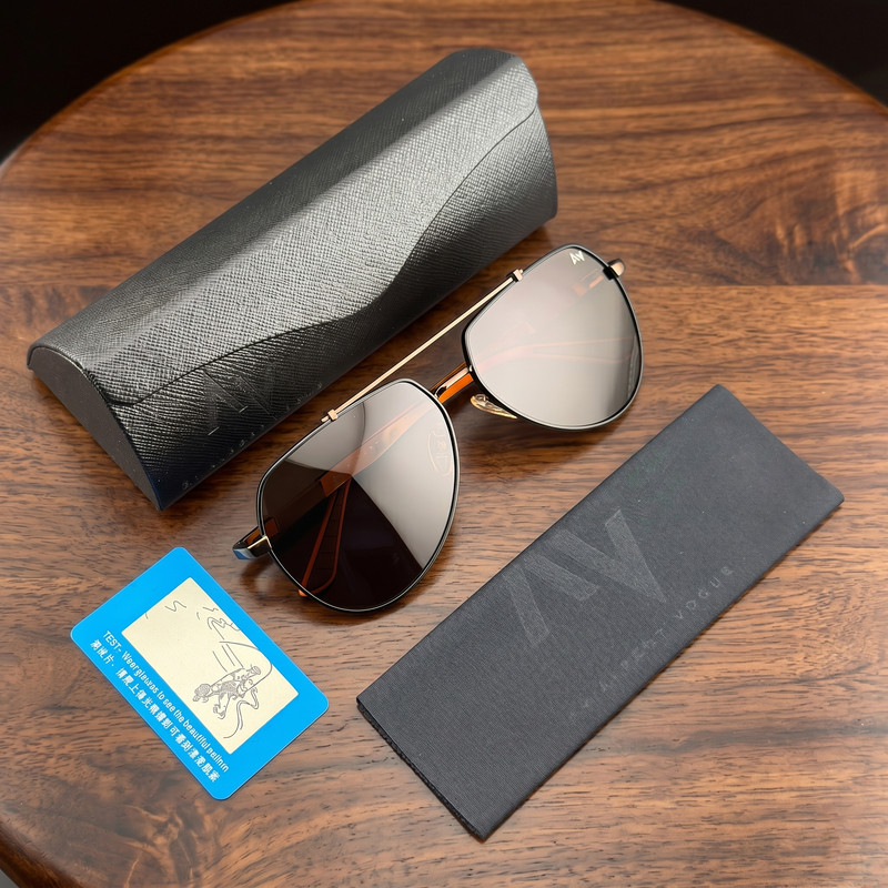 عینک آفتابی خلبانی مردانه آلبرت وگ مدل 6322C108P112 Polarized Avantgarde Visionary
