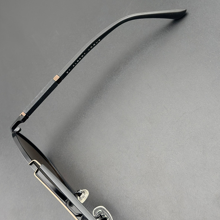 عینک آفتابی خلبانی (Aviator) مردانه آلبرت وگ مدل 6315C105P130 Avantgarde Visionary