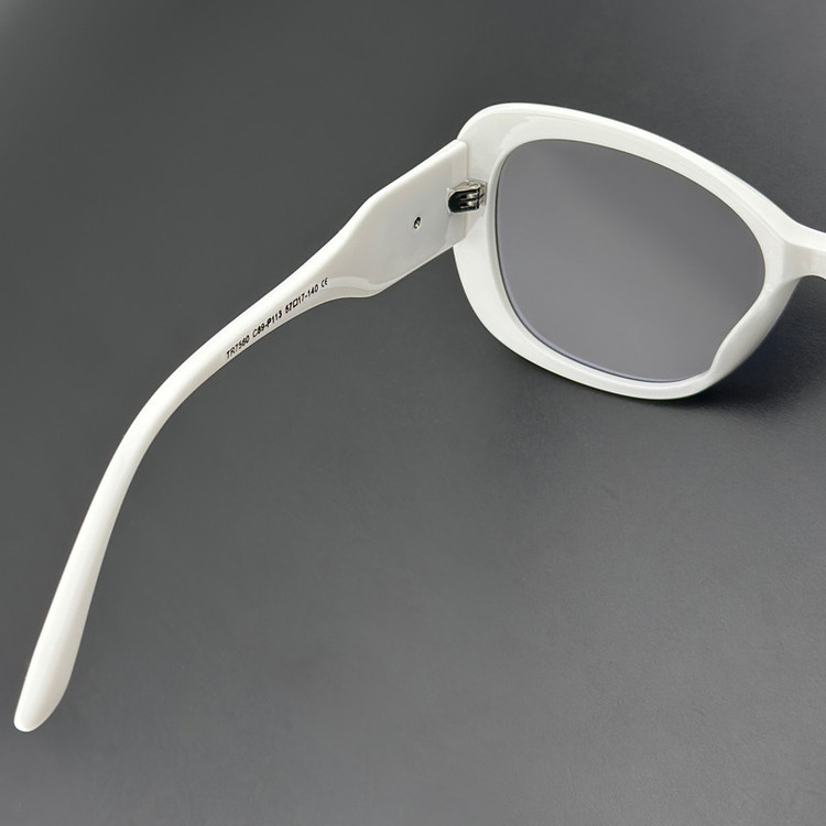 عینک آفتابی پروانه ای زنانه مدل TR7560C89-P113