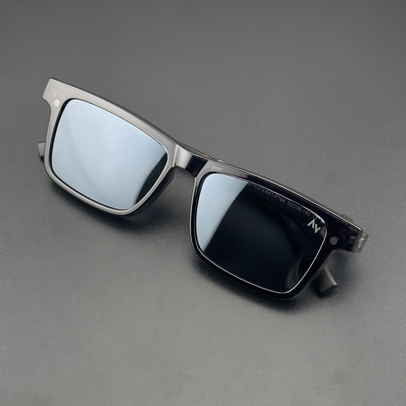 فریم عینک طبی ویفرر (Wayfarer) آلبرت وگ مدل CG7703C541-P194 مناسب برای انواع صورت به همراه کاور آفتابی