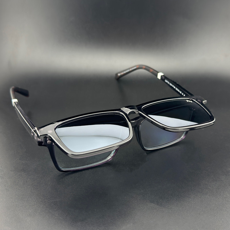 فریم عینک طبی ویفرر (Wayfarer) آلبرت وگ مدل CG7703C541-P194 مناسب برای انواع صورت به همراه کاور آفتابی