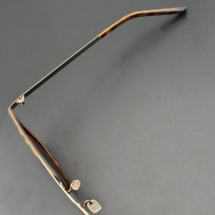 عینک آفتابی زنانه مدل TR3356C177-P75
