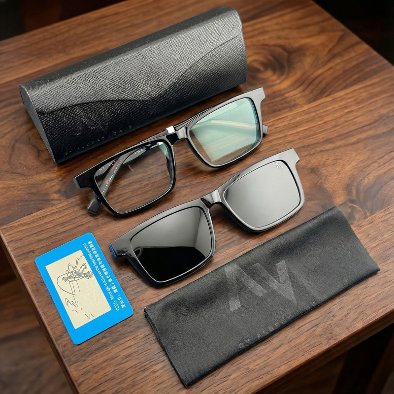 فریم عینک طبی مستطیلی آلبرت وگ مدل CG7703C01P97 Polarized Double Switch مناسب برای انواع صورت به همراه کاور آفتابی
