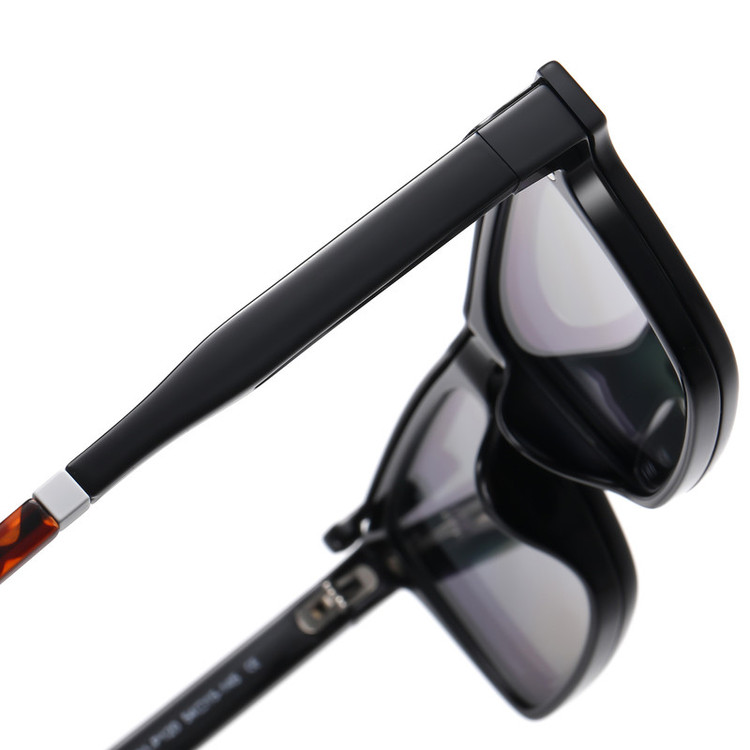فریم عینک طبی مستطیلی آلبرت وگ مدل CG7703C01P97 Polarized Double Switch مناسب برای انواع صورت به همراه کاور آفتابی