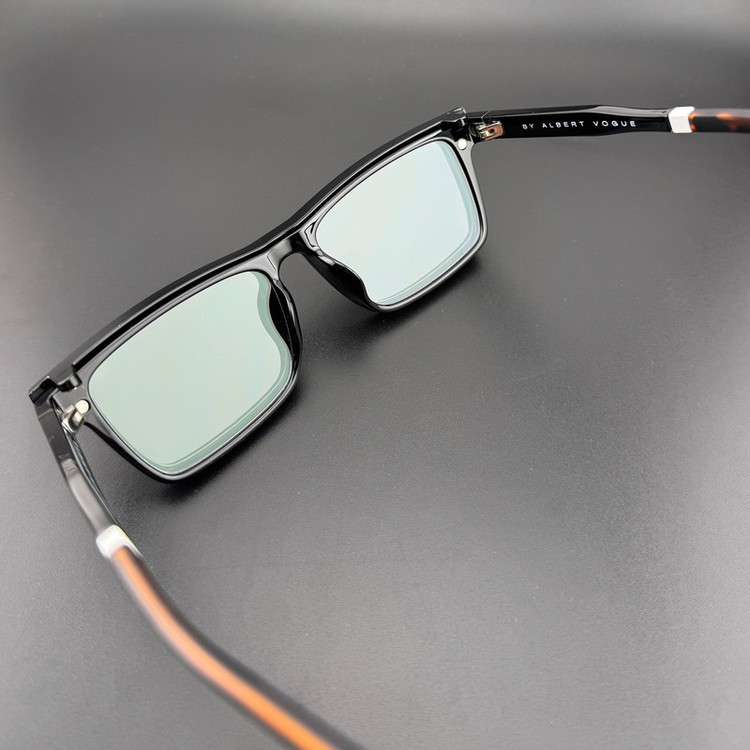 فریم عینک طبی مستطیلی آلبرت وگ مدل CG7703C01P97 Polarized Double Switch مناسب برای انواع صورت به همراه کاور آفتابی