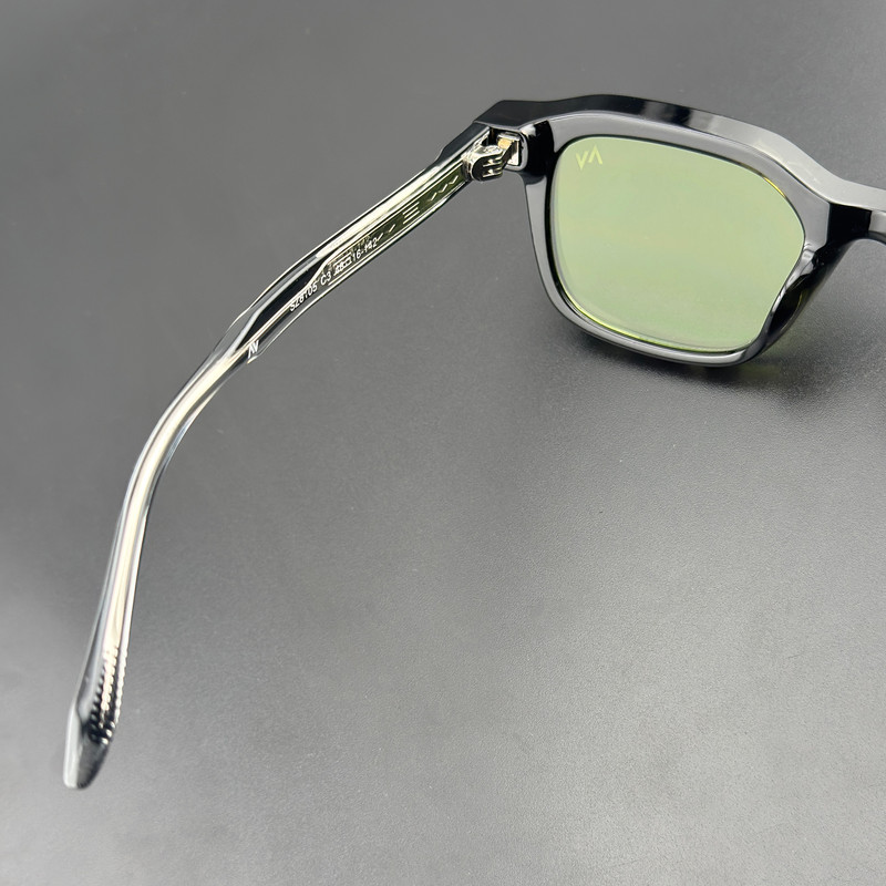 عینک آفتابی ویفرر (Wayfarer) آلبرت وگ مدل SZ8105 Obsidian tortoise