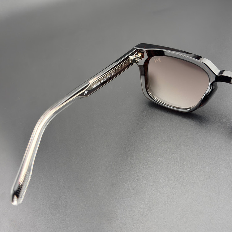 عینک آفتابی ویفرر آلبرت وگ مدل SZ8303 Hickory Tawny