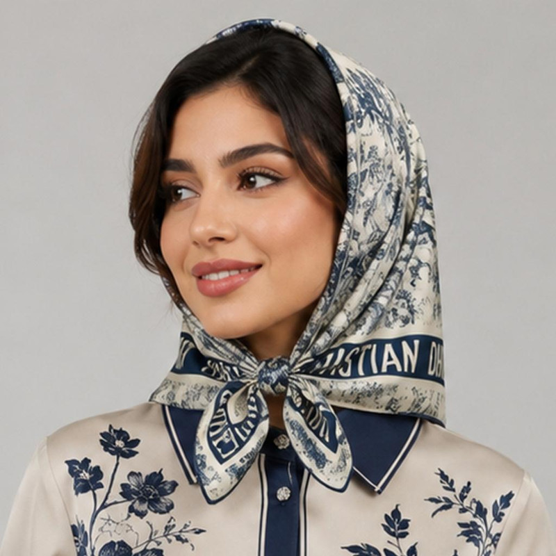 روسری نخ زنانه مدل مینی اسکارف نخی طرح دیور طبیعت جنگلی ابر و بادی با طول و عرض 70x70 سانتی‌متر