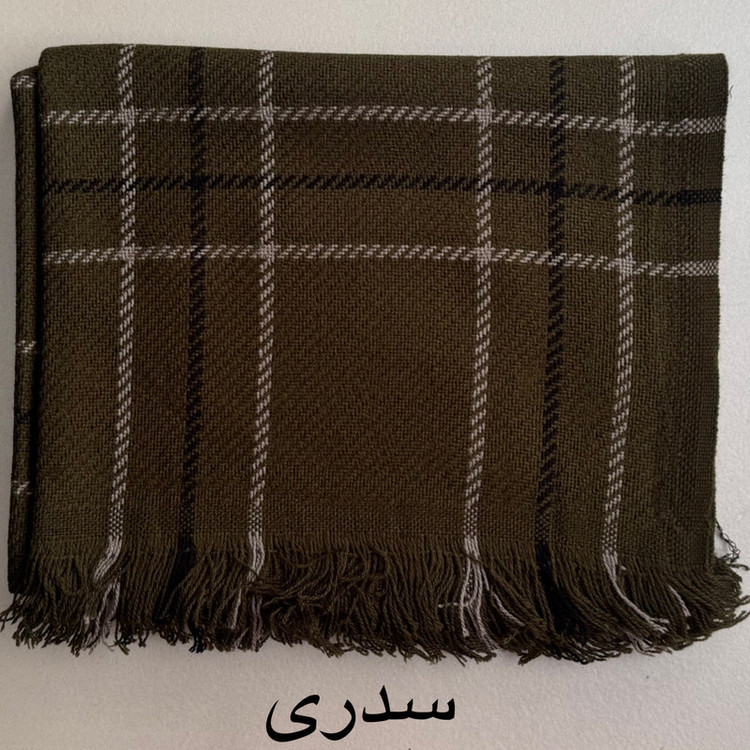 شال زنانه مدل کاموایی بافتنی چهارخانه ریش ریشی کد 3