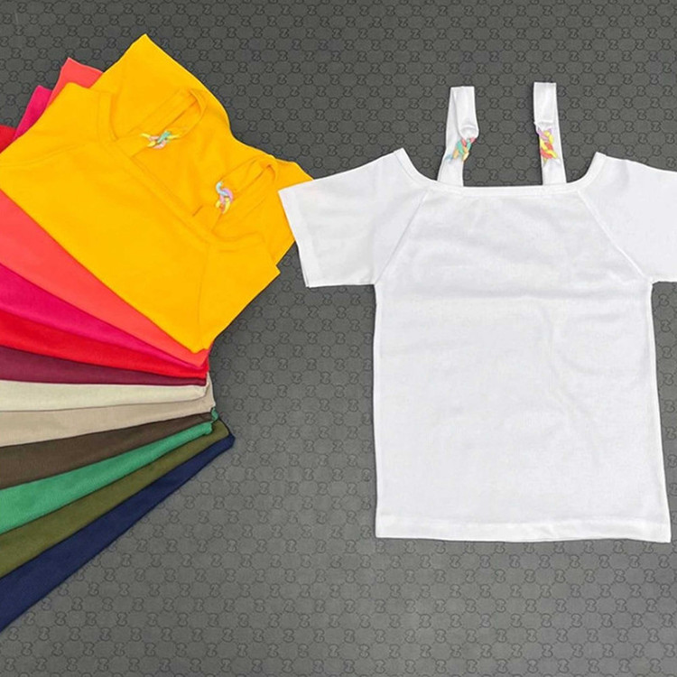 کراپتاپ زنانه مدل کبریتی طرح سرشانه زنجیر پاستیلی