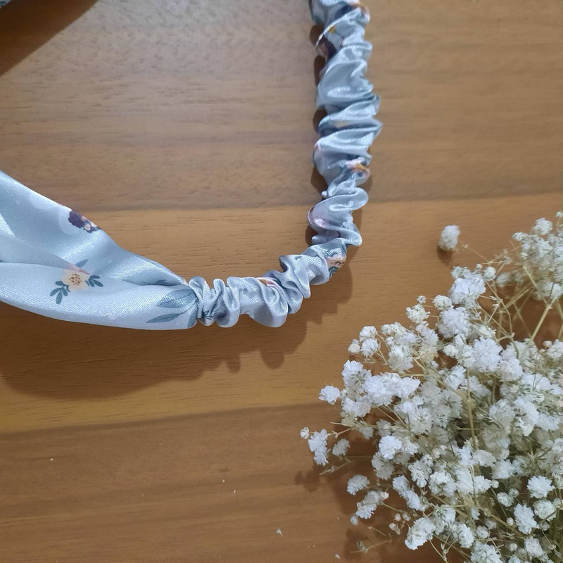 هدبند زنانه مدل ساتن ابریشم طرح فرشته