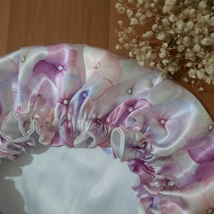 کلاه زنانه مدل ساتن ابریشم طرح گل آبرنگی
