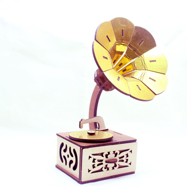 ماکت دکوری مدل گرامافون کد GOLD100
