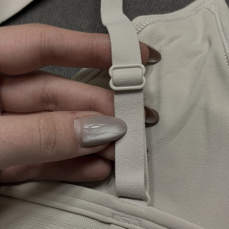 نیمتنه ورزشی زنانه جیم شارک مدل 4720
