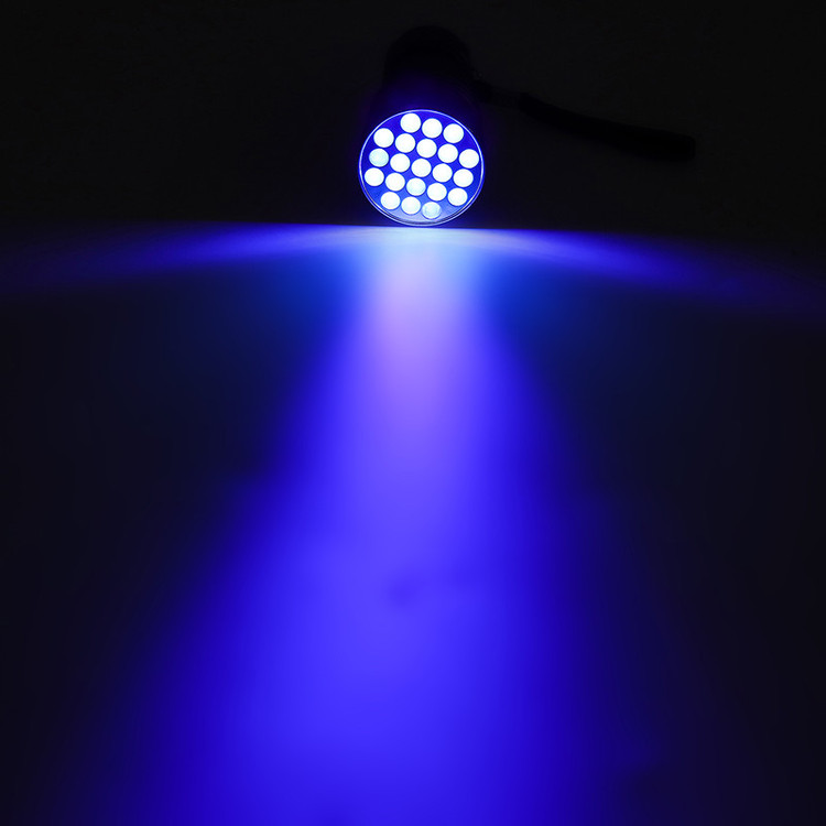 چراغ قوه UV مدل XR3