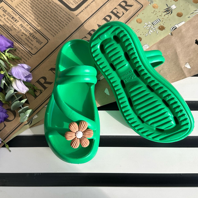 دمپایی زنانه زیتون مدل روژین کد Gr-02