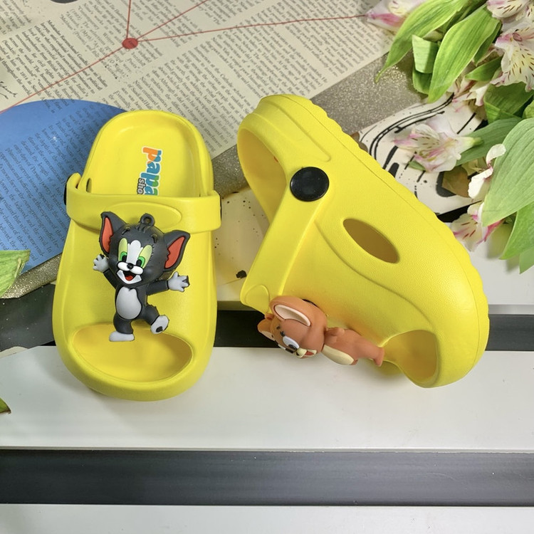 صندل پسرانه پاپا مدل تام و جری کد YEll-02