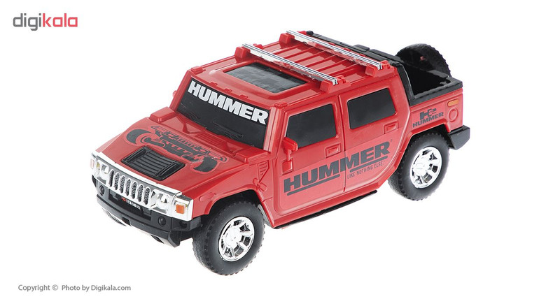ماشین اسباب بازی آفرود دورج توی مدل Hummer با بدنه پلاستیکی مقاوم و طراحی الهامگرفته از نمونه واقعی، ابعاد 24 × 10 × 9.5 سانتیمتر و وزن سبک 290 گرمی مناسب بازی کودکان